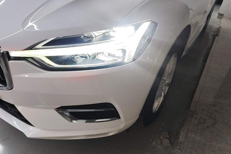 Used Volvo XC60 2021 T5 4x4 Smart Luxury Edition Left Front Headlight