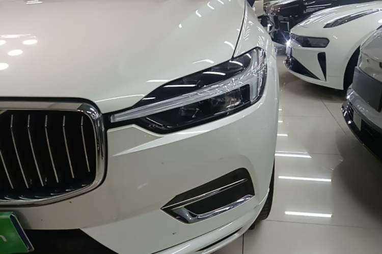 Used Volvo XC60 2021 T5 4x4 Smart Luxury Edition Left Front Headlight