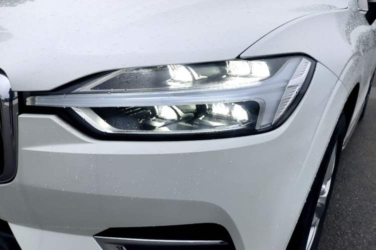 Used Volvo XC60 2021 T5 4x4 Smart Luxury Edition Left Front Headlight