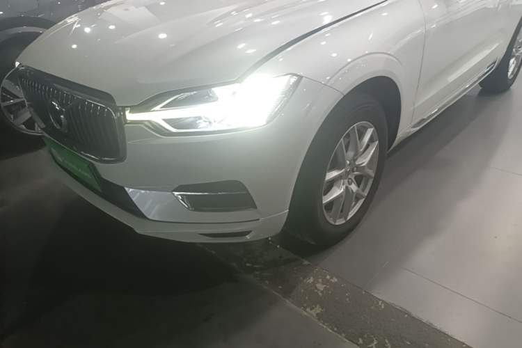 Used Volvo XC60 2021 T5 4x4 Smart Luxury Edition Left Front Headlight
