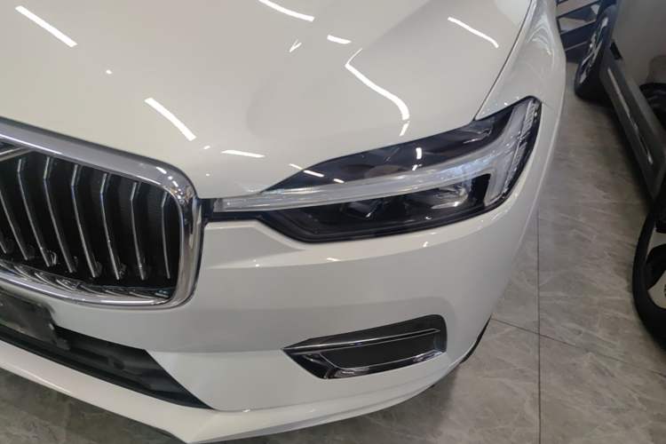 Used Volvo XC60 2021 T5 4x4 Smart Luxury Edition Left Front Headlight