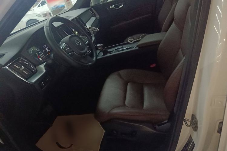 Used Volvo XC60 2021 T5 4x4 Smart Luxury Edition Left Front Seat
