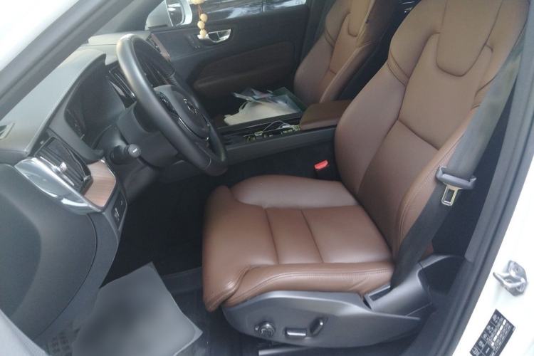 Used Volvo XC60 2021 T5 4x4 Smart Luxury Edition Left Front Seat