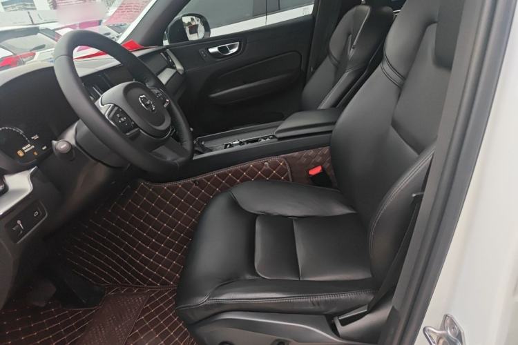 Used Volvo XC60 2021 T5 4x4 Zhiyi Sport Edition Left Front Seat
