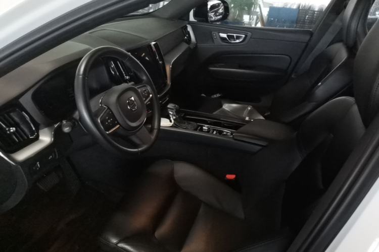 Used Volvo XC60 2021 T5 4x4 Zhiyi Sport Edition Left Front Seat