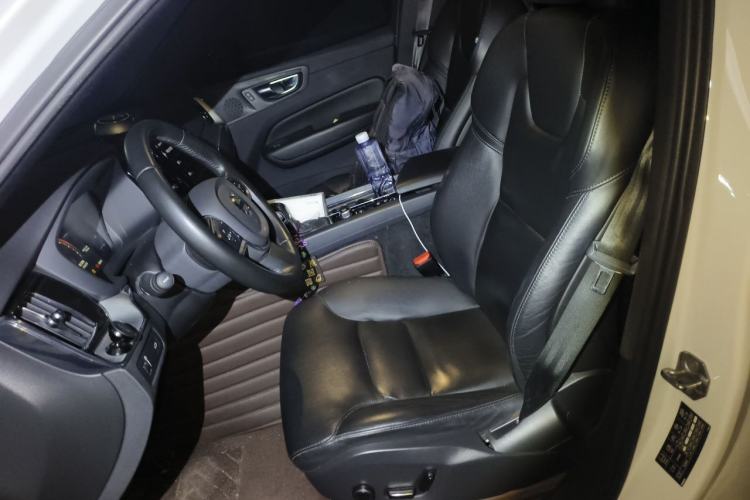 Used Volvo XC60 2021 T5 4x4 Zhiyi Sport Edition Left Front Seat