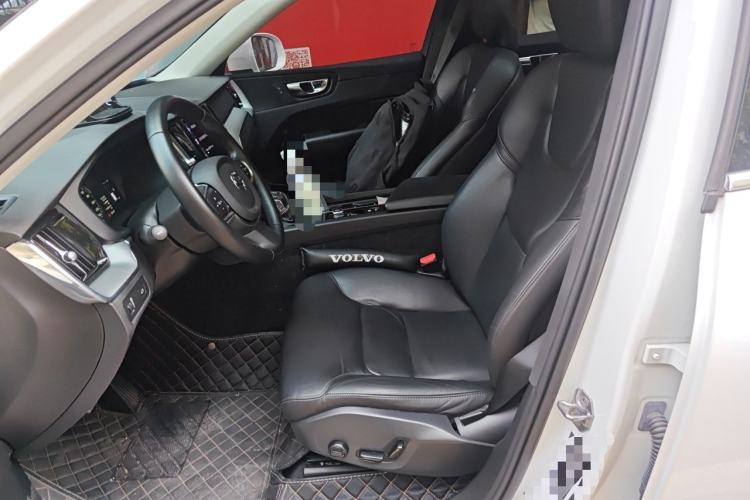 Used Volvo XC60 2021 T5 4x4 Smart Luxury Edition Left Front Seat