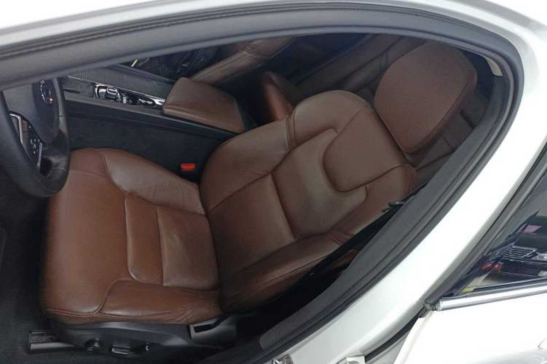 Used Volvo XC60 2021 T5 4x4 Smart Luxury Edition Left Front Seat