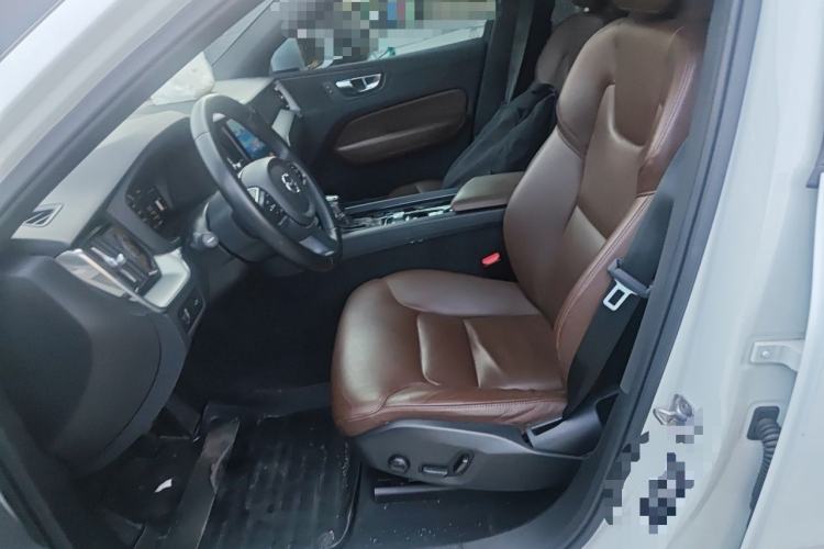 Used Volvo XC60 2021 T5 4x4 Smart Luxury Edition Left Front Seat