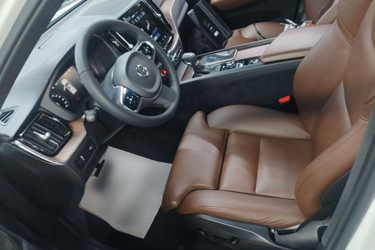 Used Volvo XC60 2021 T5 4x4 Zhiya Luxury Edition Left Front Seat