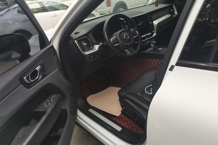 Used Volvo XC60 2021 T5 4x4 Zhiyi Sport Edition Left Front Seat