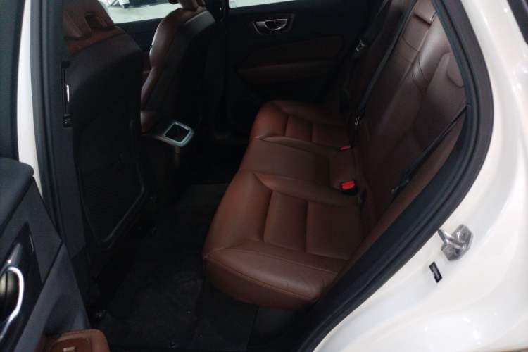 Used Volvo XC60 2021 T5 4x4 Smart Luxury Edition Left Rear Seat