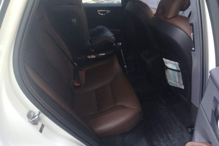 Used Volvo XC60 2021 T5 4x4 Smart Luxury Edition Left Rear Seat