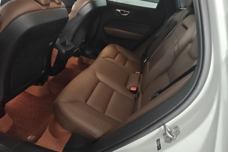 Used Volvo XC60 2021 T5 4x4 Smart Luxury Edition Left Rear Seat