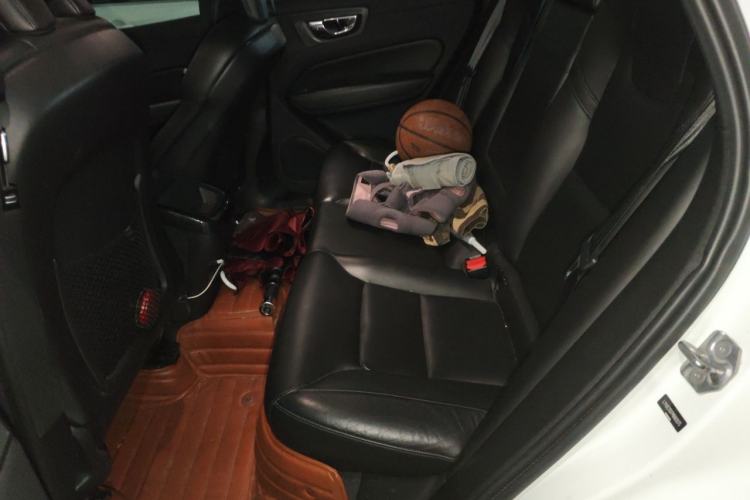 Used Volvo XC60 2021 T5 4x4 Zhiyi Sport Edition Left Rear Seat