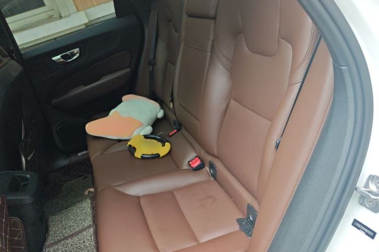 Used Volvo XC60 2021 T5 4x4 Smart Luxury Edition Left Rear Seat