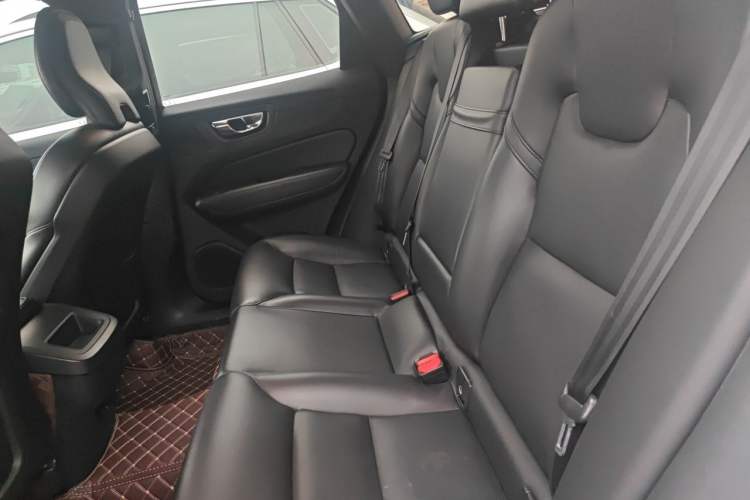 Used Volvo XC60 2021 T5 4x4 Zhiyi Sport Edition Left Rear Seat