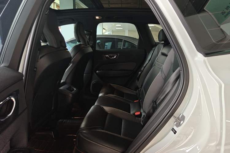 Used Volvo XC60 2021 T5 4x4 Smart & Advanced Sport Edition Left Rear Seat