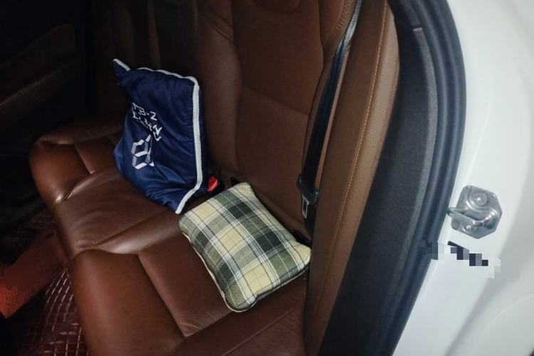 Used Volvo XC60 2021 T5 4x4 Smart Luxury Edition Left Rear Seat