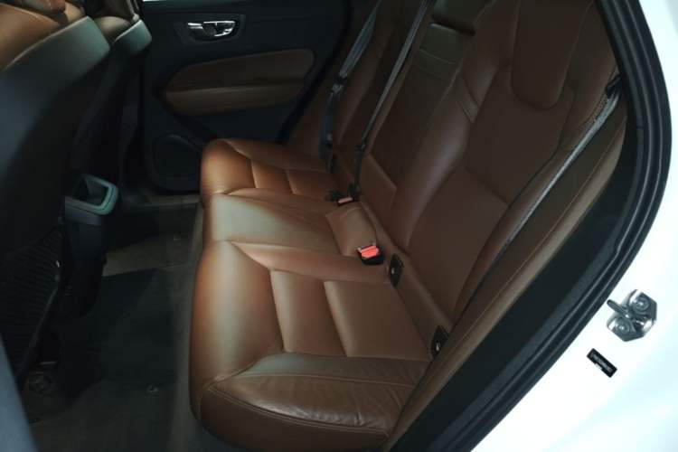 Used Volvo XC60 2021 T5 4x4 Smart Luxury Edition Left Rear Seat