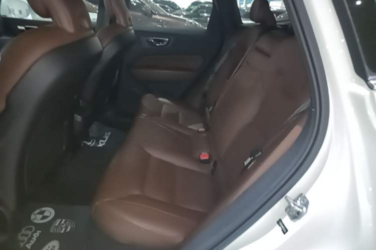 Used Volvo XC60 2021 T5 4x4 Smart Luxury Edition Left Rear Seat