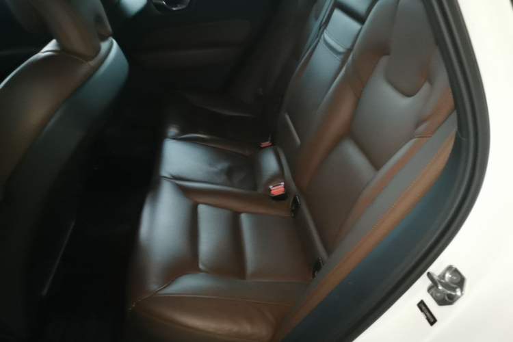 Used Volvo XC60 2021 T5 4x4 Smart Luxury Edition Left Rear Seat