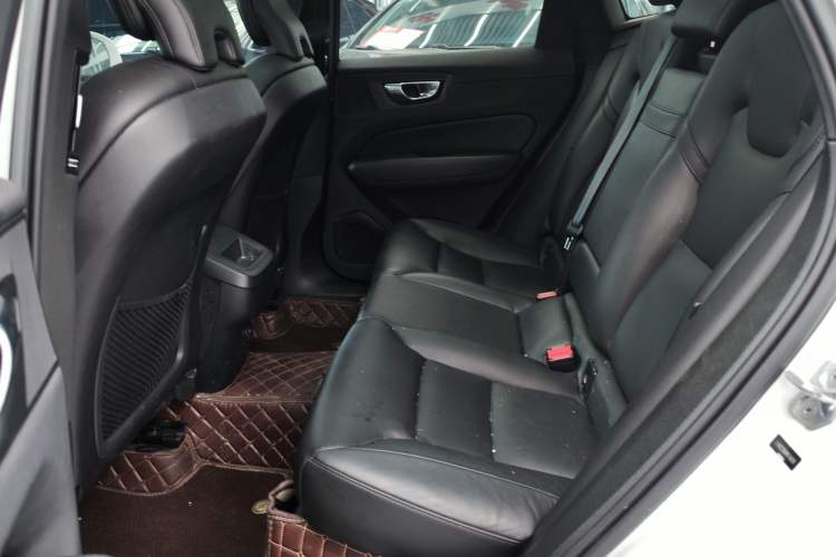 Used Volvo XC60 2021 T5 4x4 Smart Luxury Edition Left Rear Seat