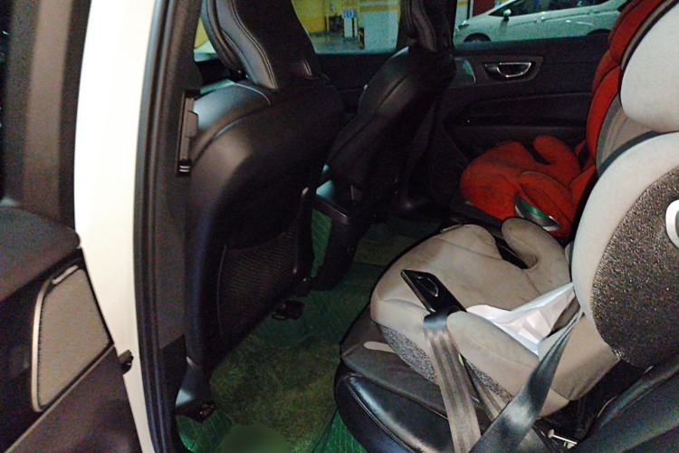 Used Volvo XC60 2021 T5 4x4 Smart Luxury Edition Left Rear Seat