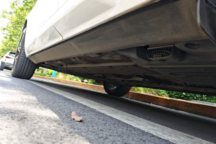Used Volvo XC60 2021 T5 4x4 Smart & Advanced Sport Edition Left Side Sill