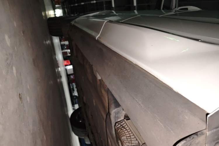 Used Volvo XC60 2021 T5 4x4 Smart Luxury Edition Left Side Sill