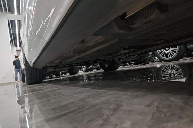 Used Volvo XC60 2021 T5 4x4 Smart Luxury Edition Left Side Sill