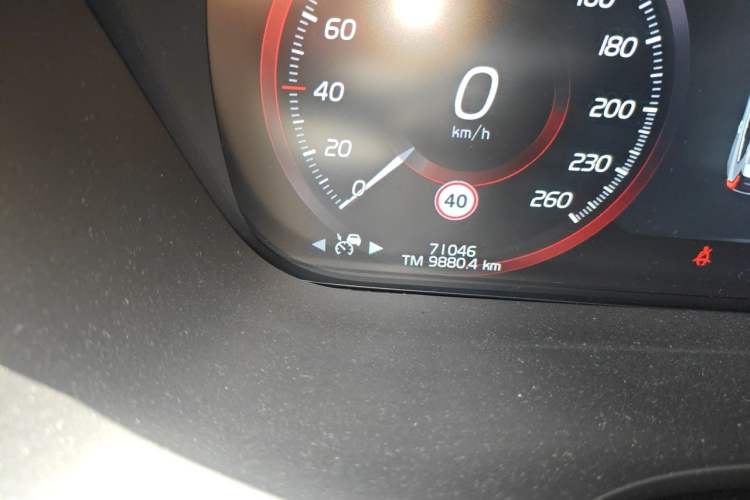 Used Volvo XC60 2021 T5 4x4 Smart & Advanced Sport Edition Odometer Close Up