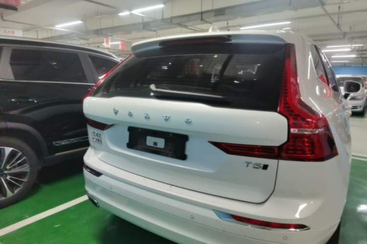 Used Volvo XC60 2021 T5 4x4 Smart Luxury Edition Rear