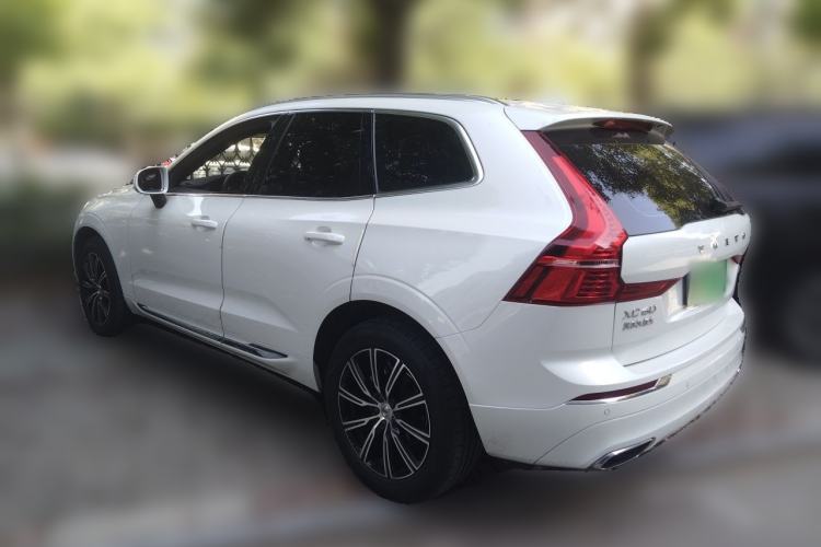 Used Volvo XC60 2021 T5 4x4 Smart Luxury Edition Rear Left 45 Deg
