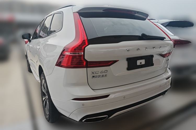 Used Volvo XC60 2021 T5 4x4 Zhiyi Sport Edition Rear Left 45 Deg