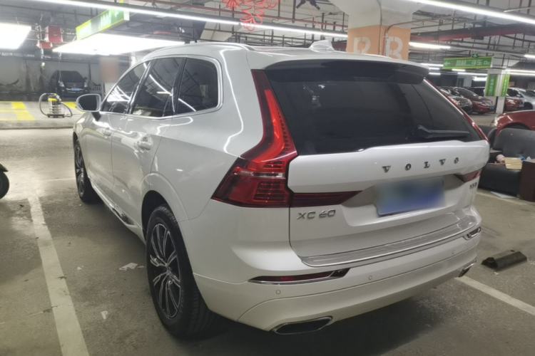 Used Volvo XC60 2021 T5 4x4 Smart Luxury Edition Rear Left 45 Deg