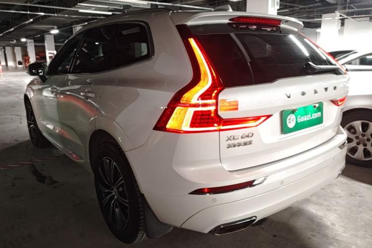 Used Volvo XC60 2021 T5 4x4 Smart Luxury Edition Rear Left 45 Deg