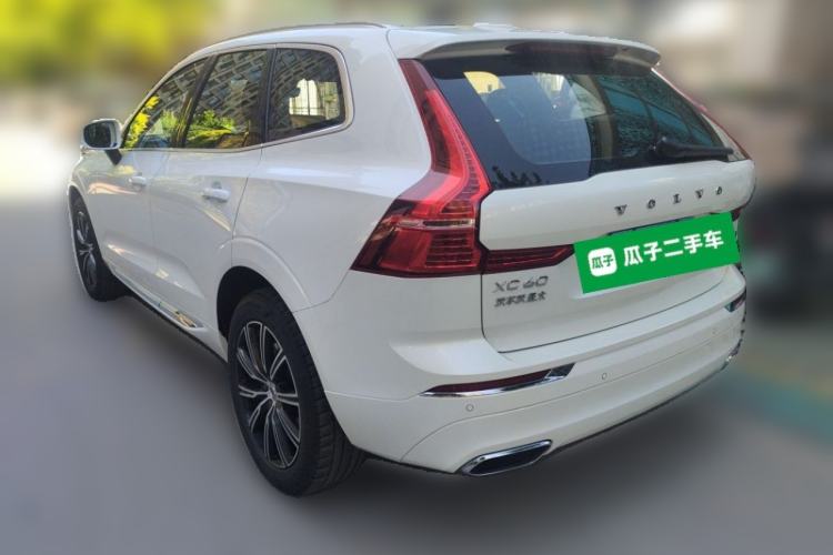 Used Volvo XC60 2021 T5 4x4 Smart Luxury Edition Rear Left 45 Deg