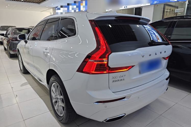 Used Volvo XC60 2021 T5 4x4 Smart Luxury Edition Rear Left 45 Deg