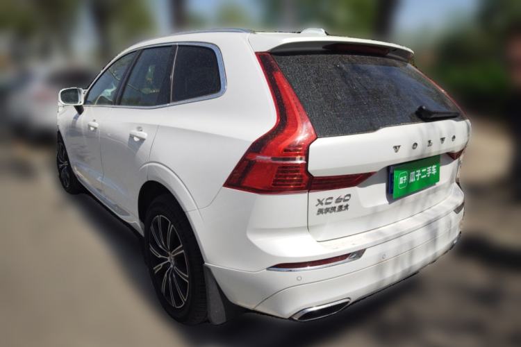 Used Volvo XC60 2021 T5 4x4 Smart Luxury Edition Rear Left 45 Deg