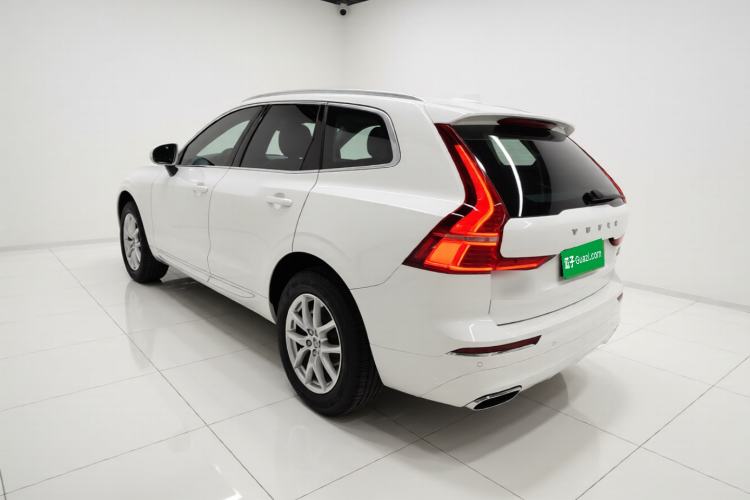Used Volvo XC60 2021 T5 4x4 Smart Luxury Edition Rear Left 45 Deg