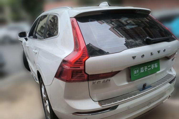 Used Volvo XC60 2021 T5 4x4 Smart Luxury Edition Rear Left 45 Deg