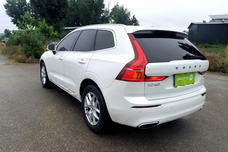 Used Volvo XC60 2021 T5 4x4 Smart Luxury Edition Rear Left 45 Deg