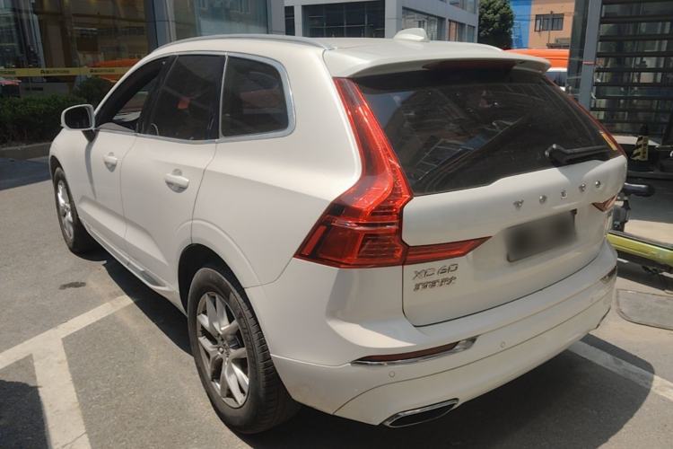 Used Volvo XC60 2021 T5 4x4 Smart Luxury Edition Rear Left 45 Deg