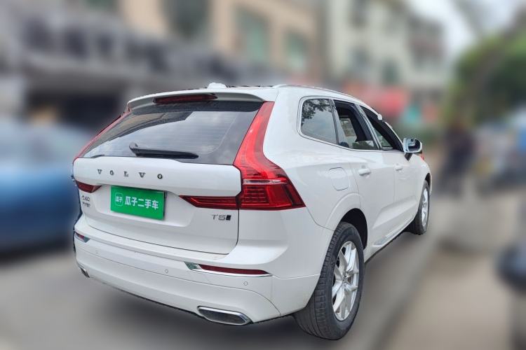Used Volvo XC60 2021 T5 4x4 Smart Luxury Edition Rear Right 45 Deg