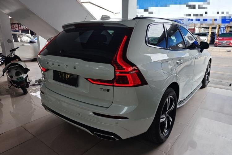Used Volvo XC60 2021 T5 4x4 Smart & Advanced Sport Edition Rear Right 45 Deg