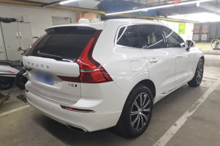 Used Volvo XC60 2021 T5 4x4 Smart Luxury Edition Rear Right 45 Deg