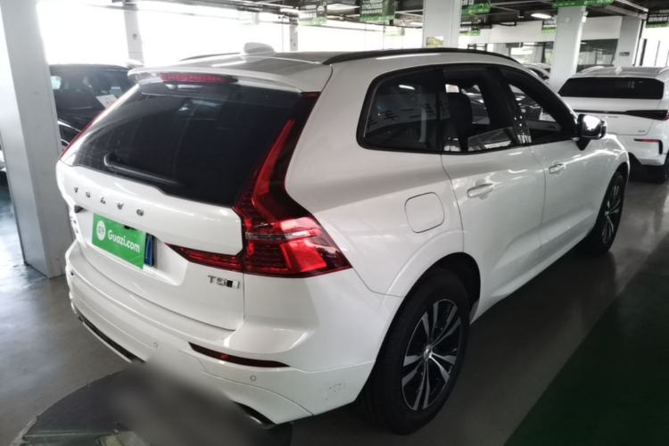 Used Volvo XC60 2021 T5 4x4 Zhiyi Sport Edition Rear Right 45 Deg