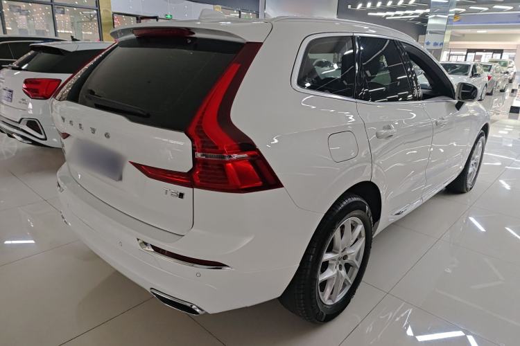 Used Volvo XC60 2021 T5 4x4 Smart Luxury Edition Rear Right 45 Deg