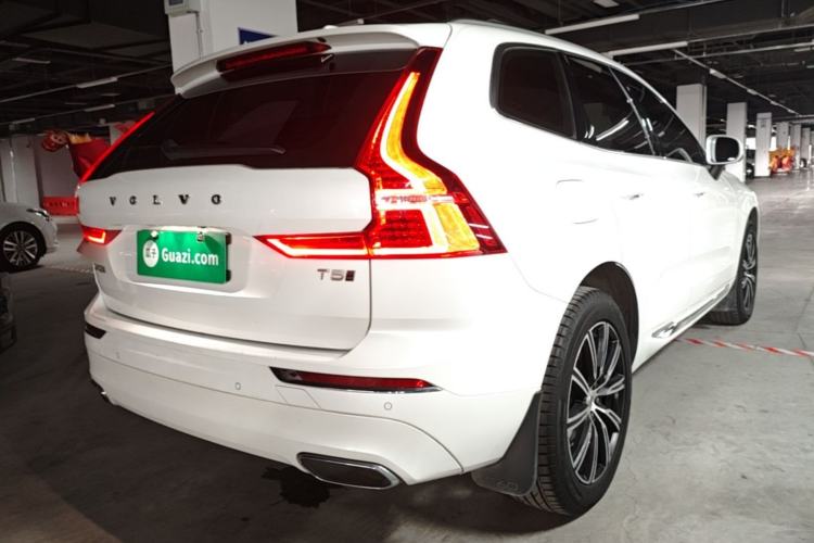 Used Volvo XC60 2021 T5 4x4 Smart Luxury Edition Rear Right 45 Deg